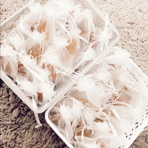 ✨ FREE GIFT with every purchase! ✨